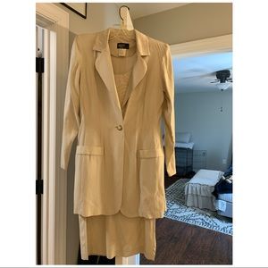 Women’s 2-Piece Dress Suit